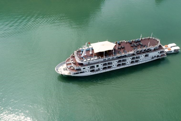 Du thuyền Paradise Grand Hạ Long